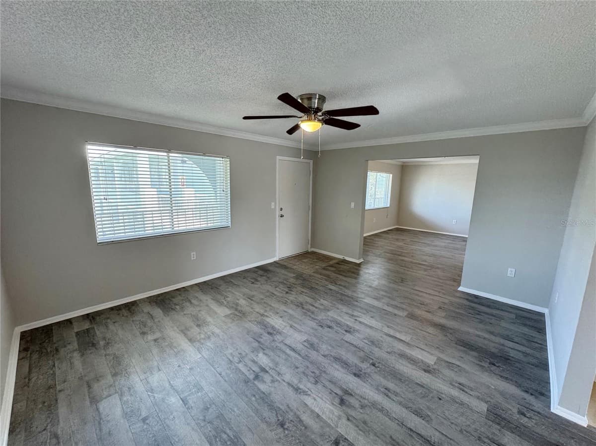 115 OYSTER BAY CIRCLE — photo 5 of 31