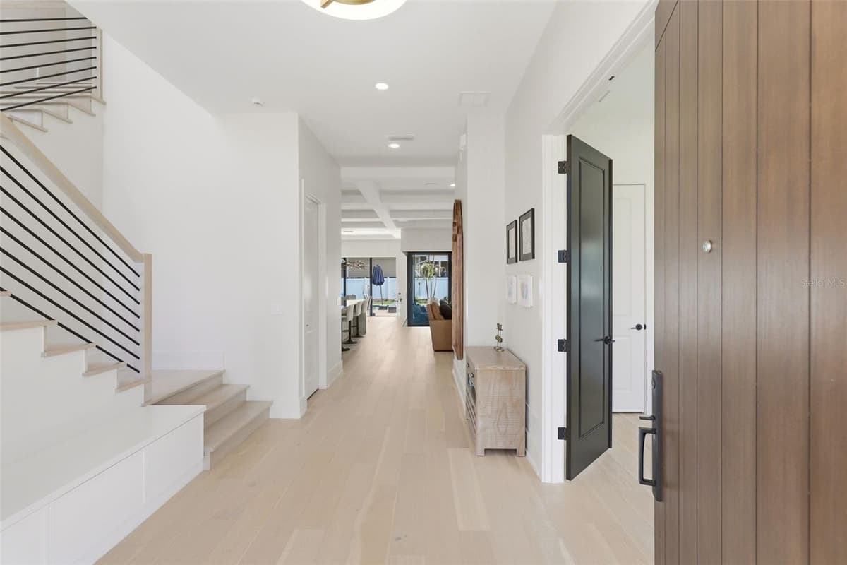 809 CHURCH STREET — photo 4 of 88