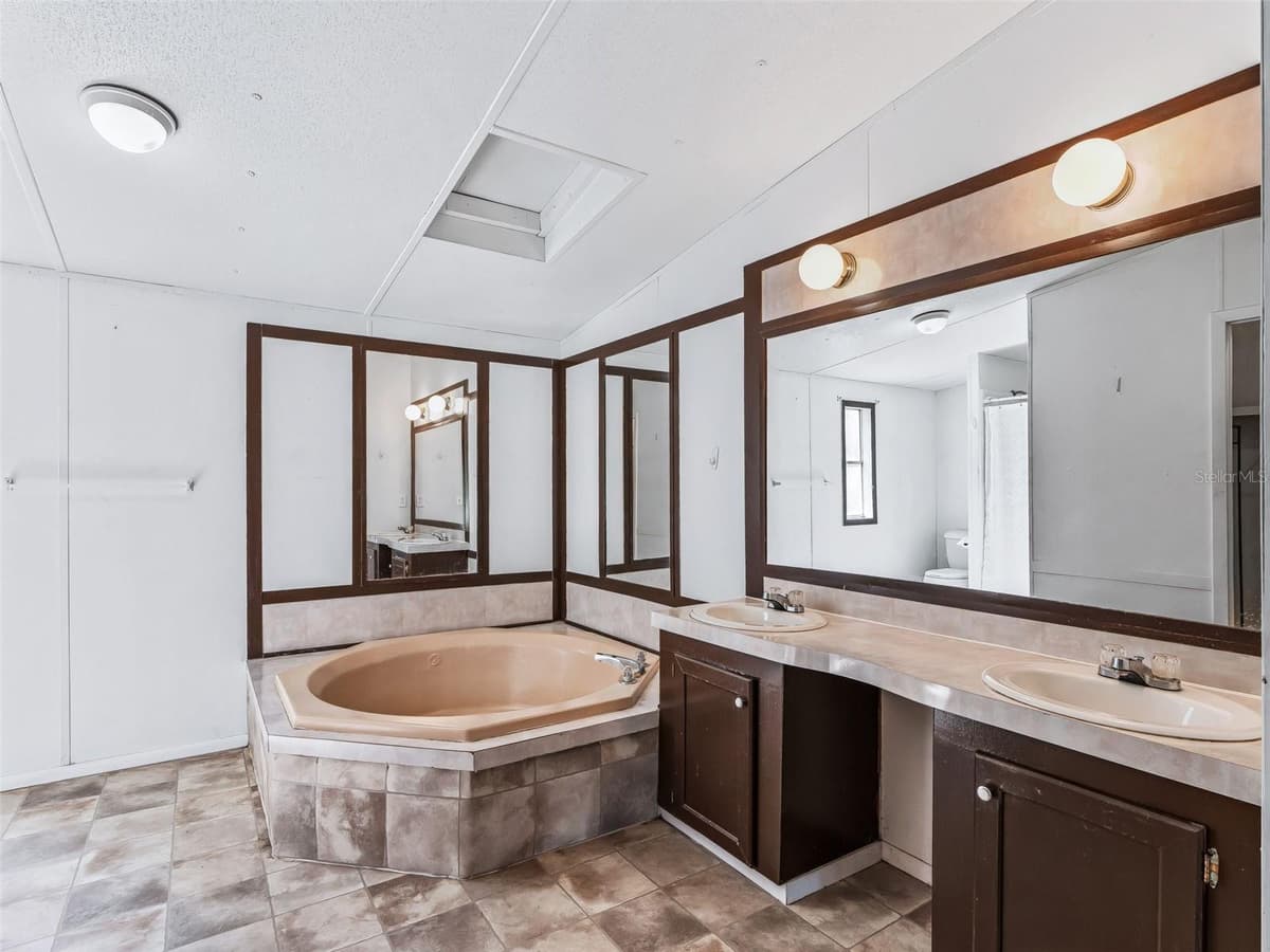 7363 CR 763 — photo 18 of 51