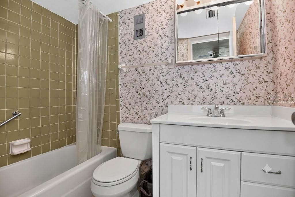 2711 HALIFAX AVENUE — photo 10 of 11