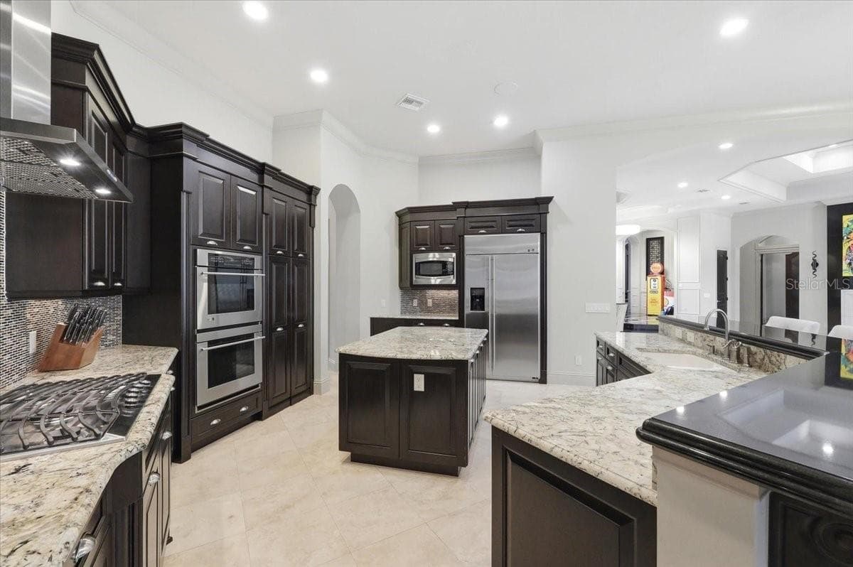 13431 BELLARIA CIRCLE — photo 18 of 82