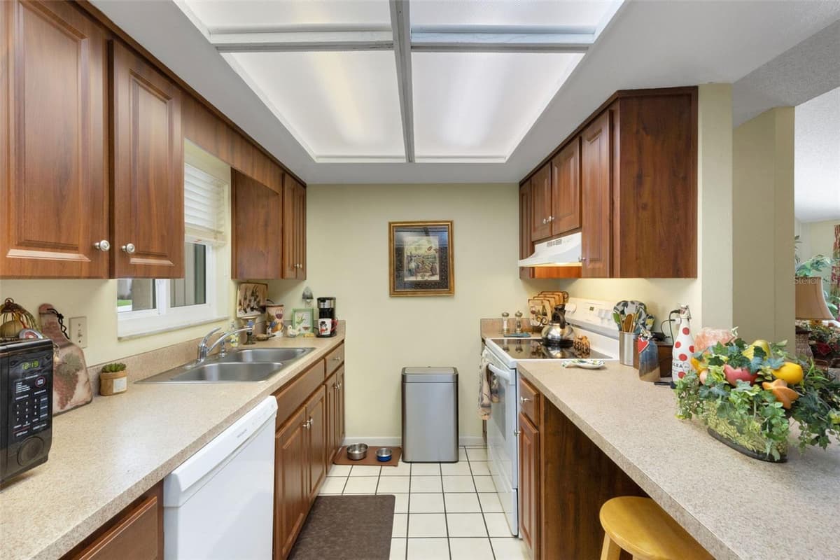 4223 OAK LOOP — photo 14 of 38