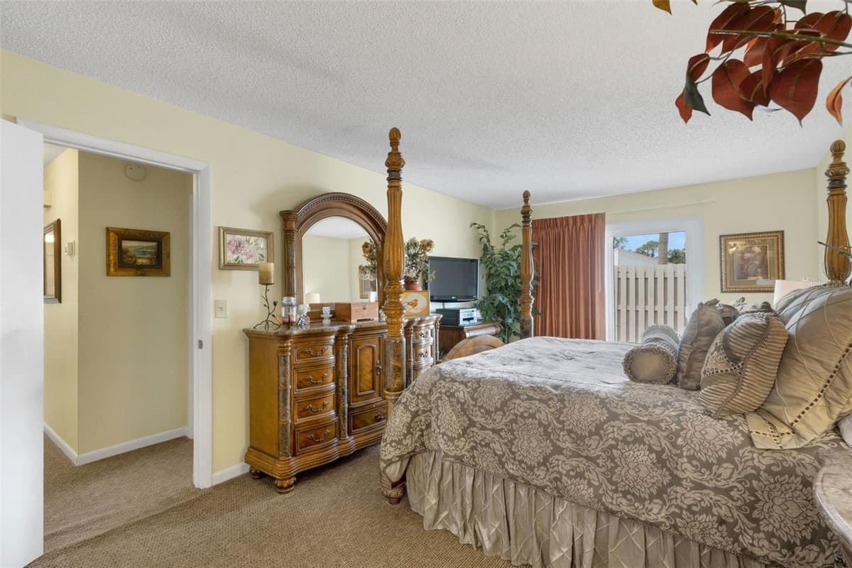 4223 OAK LOOP — photo 17 of 38