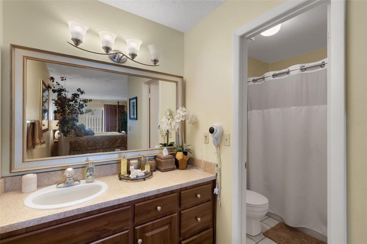 4223 OAK LOOP — photo 21 of 38