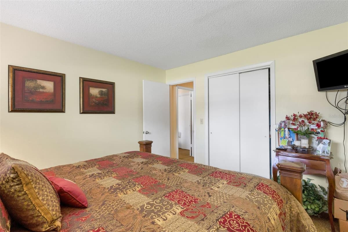 4223 OAK LOOP — photo 24 of 38