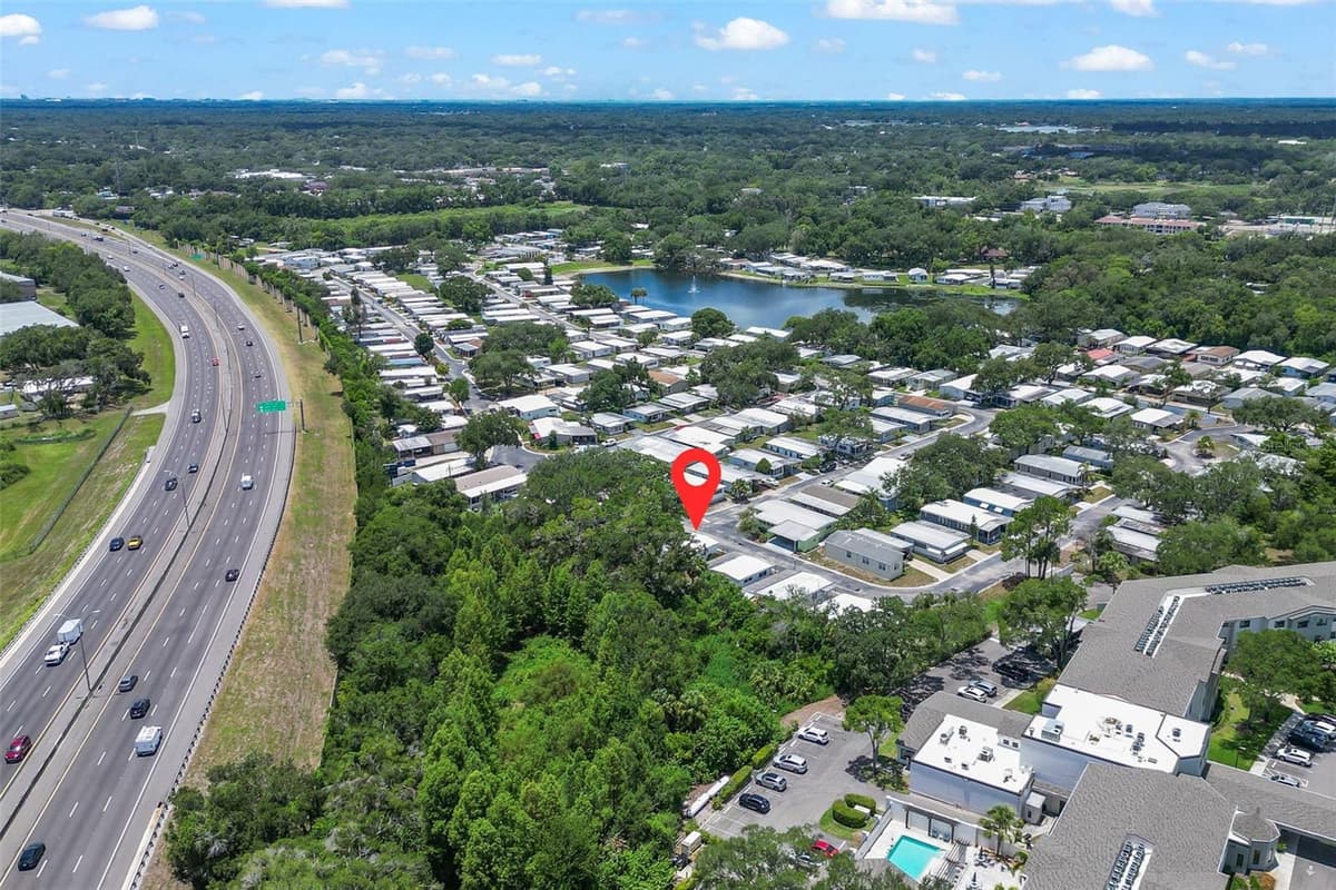15601 LAKESHORE VILLA LOOP — photo 34 of 44