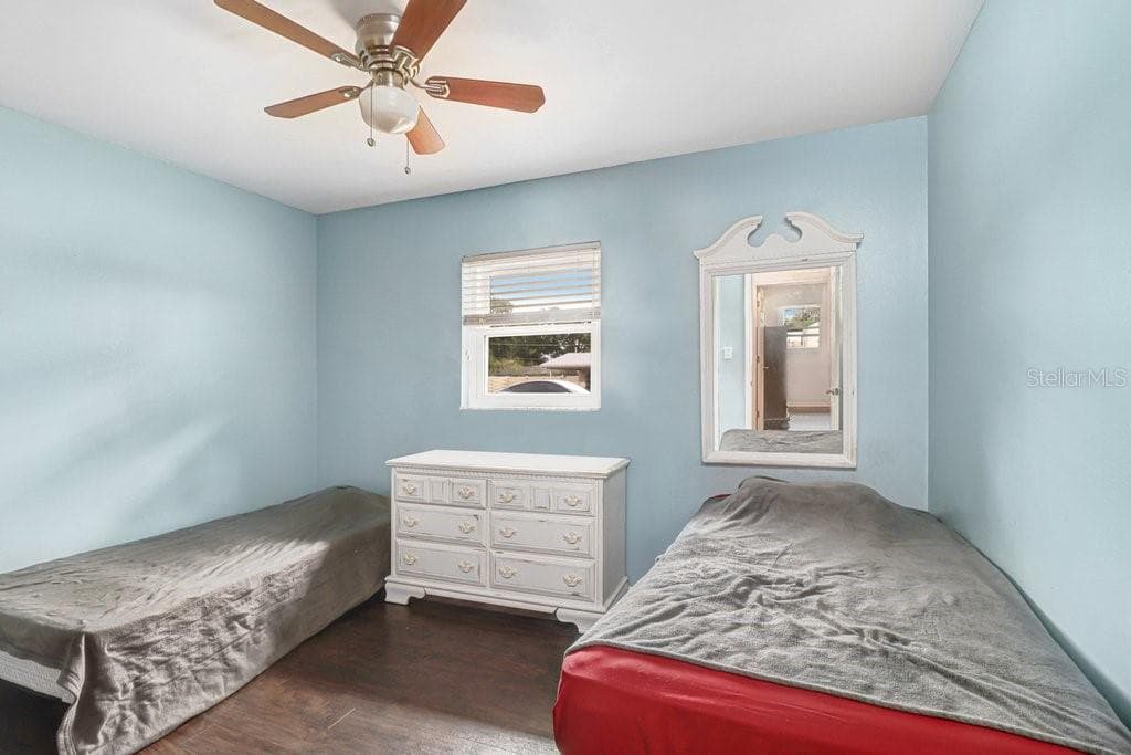 1203 LYNN AVENUE — photo 19 of 36