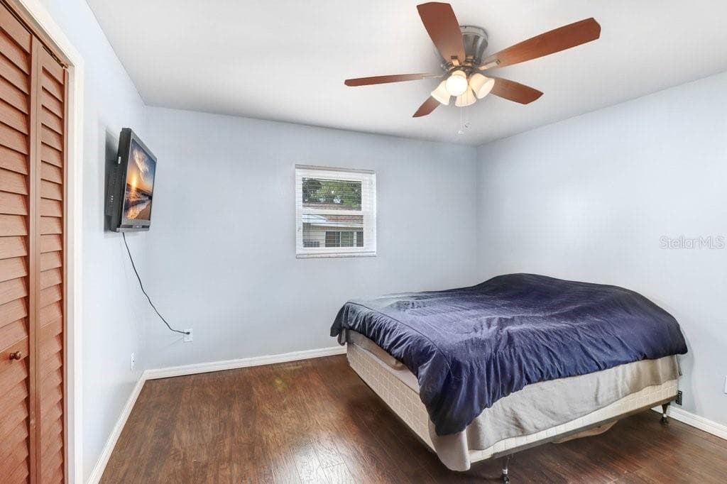 1203 LYNN AVENUE — photo 16 of 36