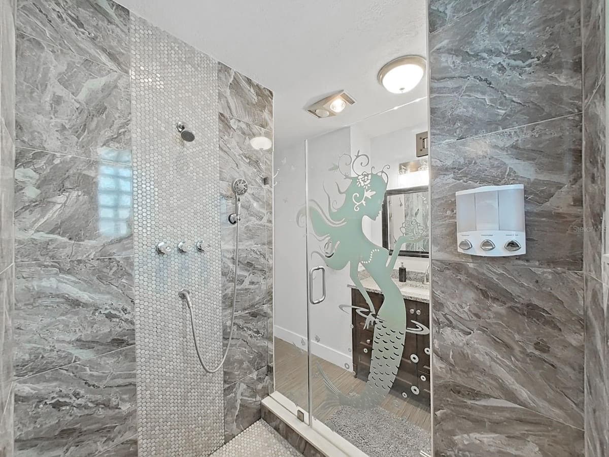 5419 COTEE RIVER DRIVE — photo 33 of 47