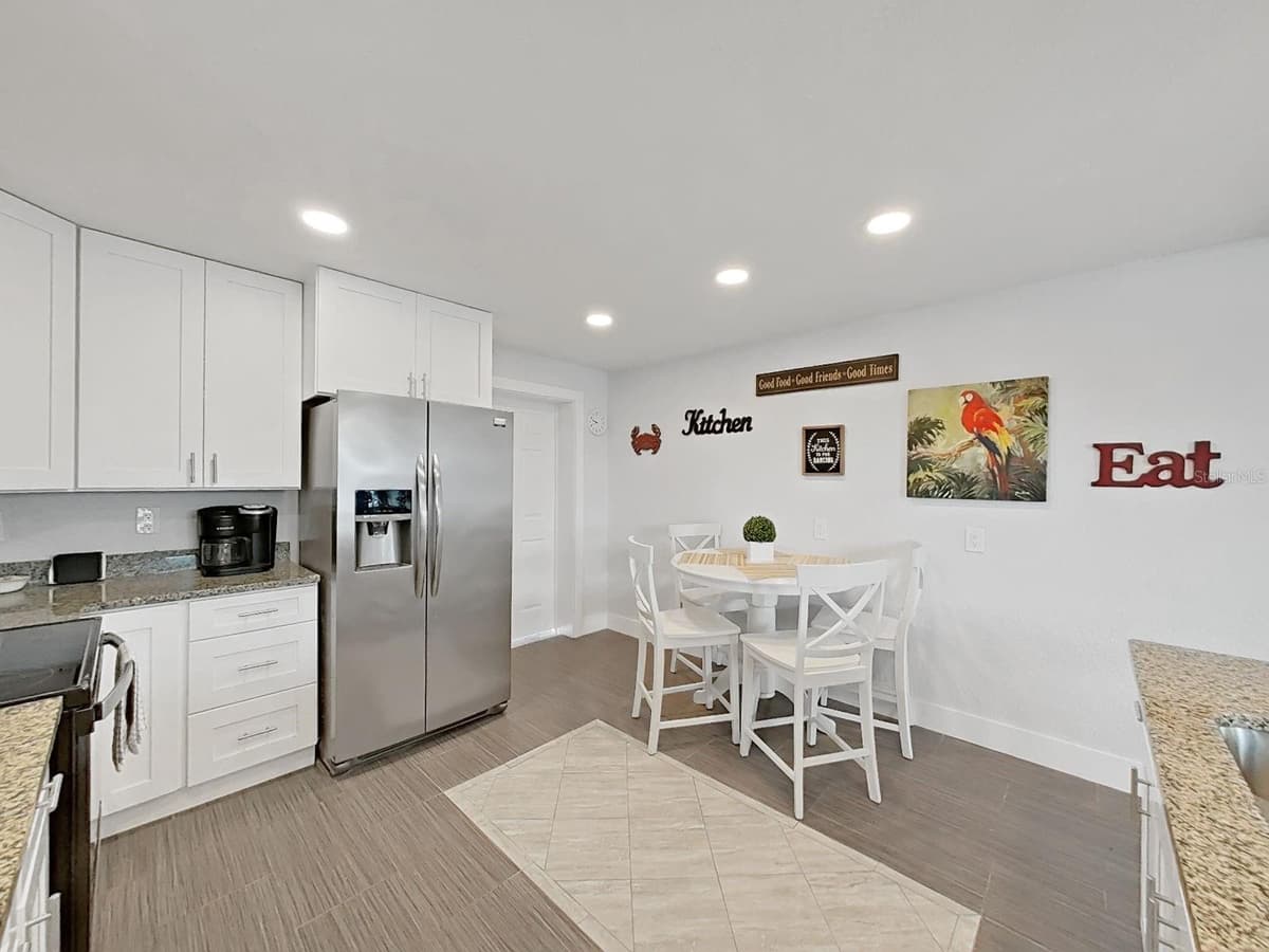 5419 COTEE RIVER DRIVE — photo 18 of 47