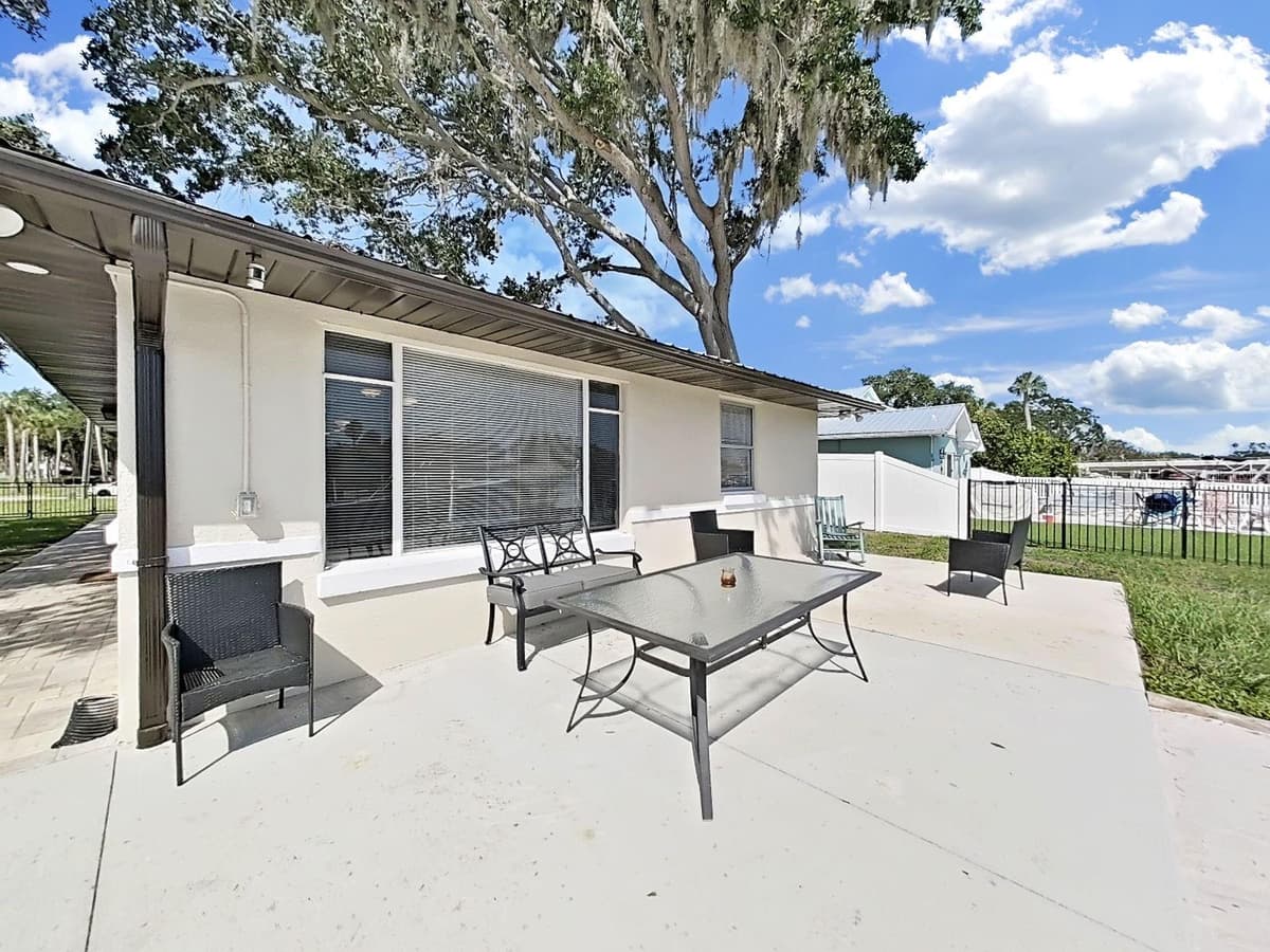 5419 COTEE RIVER DRIVE — photo 38 of 47