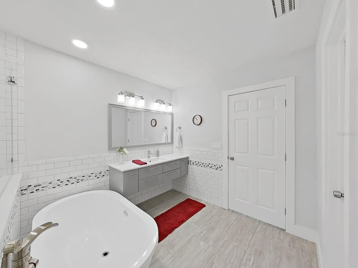 5419 COTEE RIVER DRIVE — photo 25 of 47