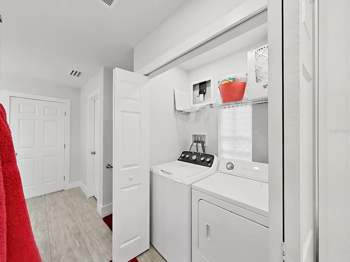 5419 COTEE RIVER DRIVE — photo 27 of 47