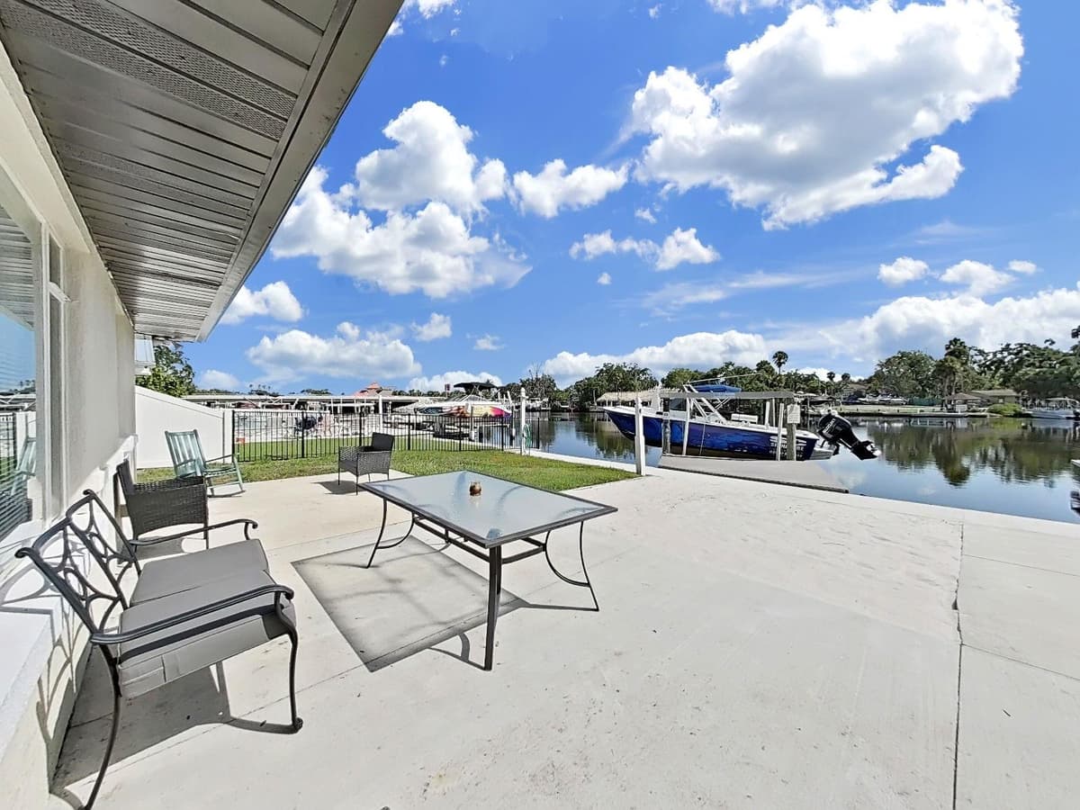 5419 COTEE RIVER DRIVE — photo 41 of 47