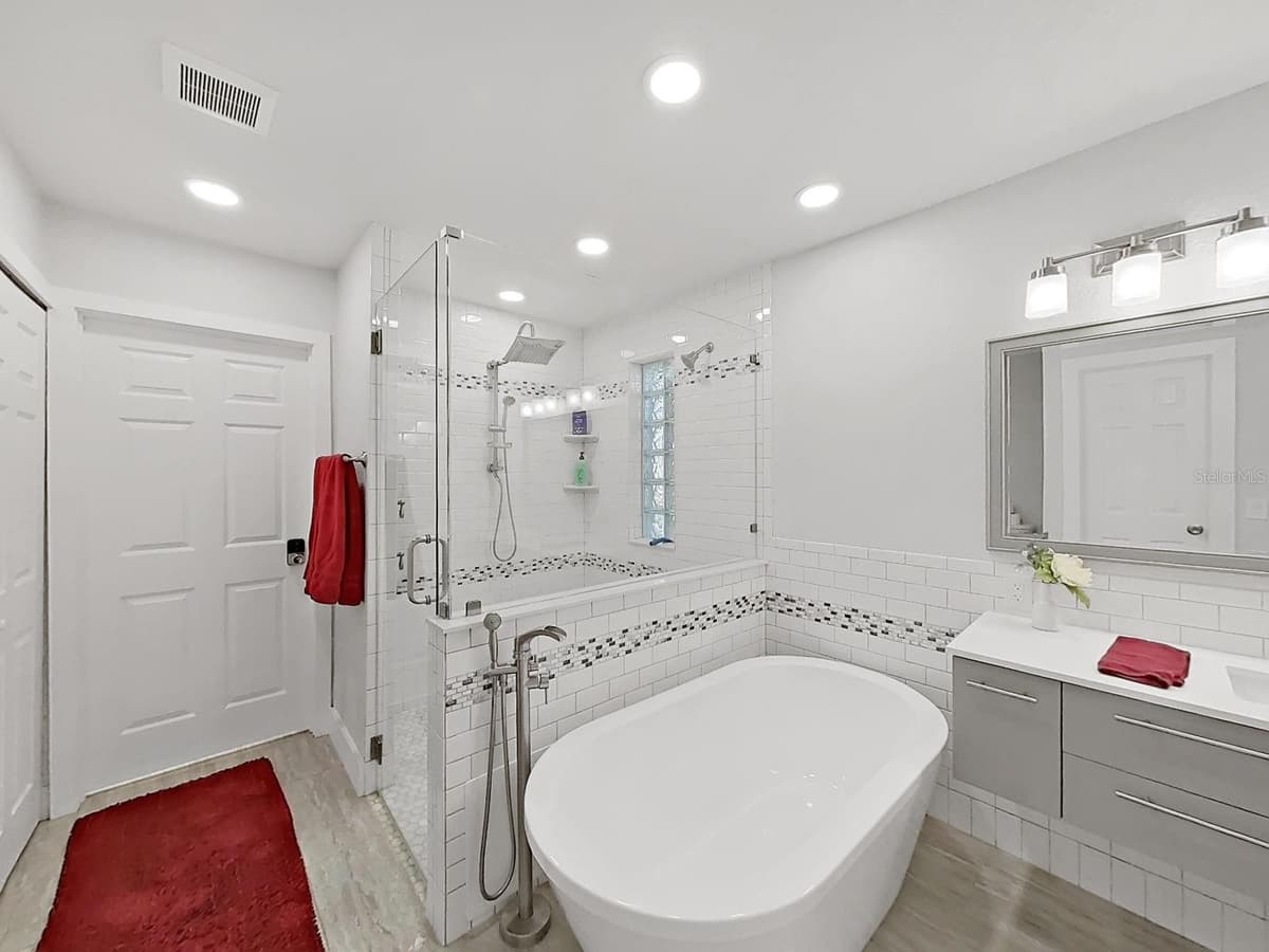 5419 COTEE RIVER DRIVE — photo 26 of 47