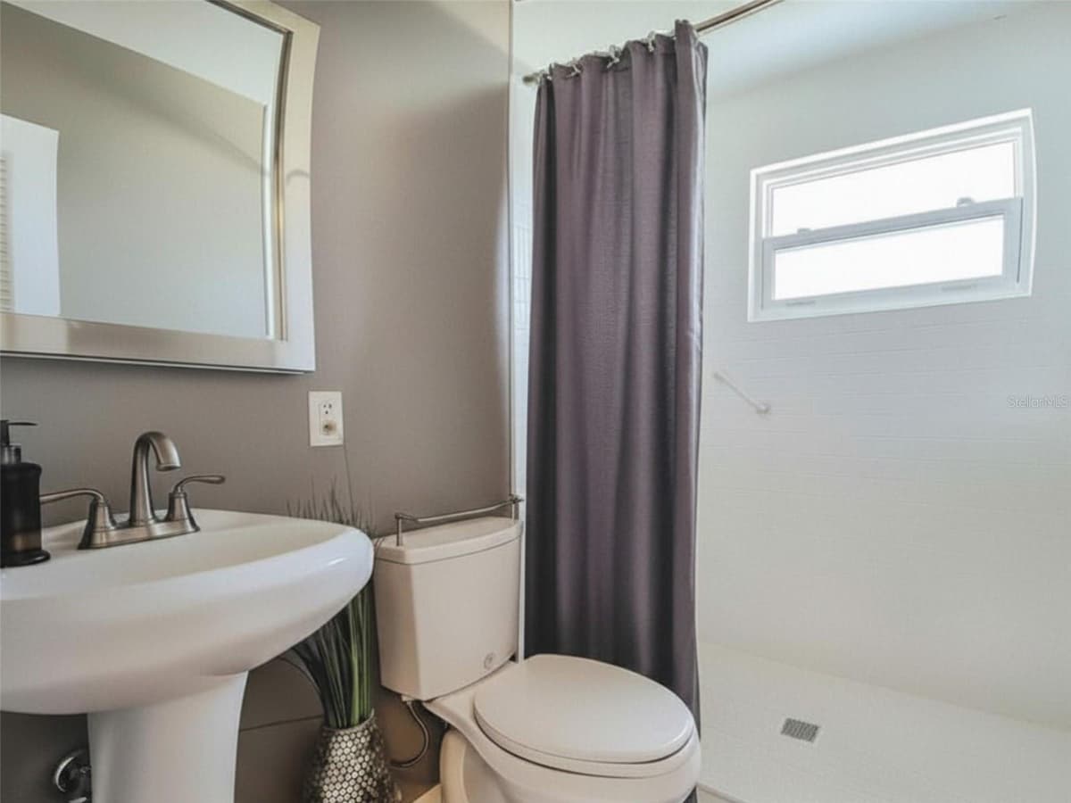 3114 ESPERANZA AVENUE — photo 8 of 11