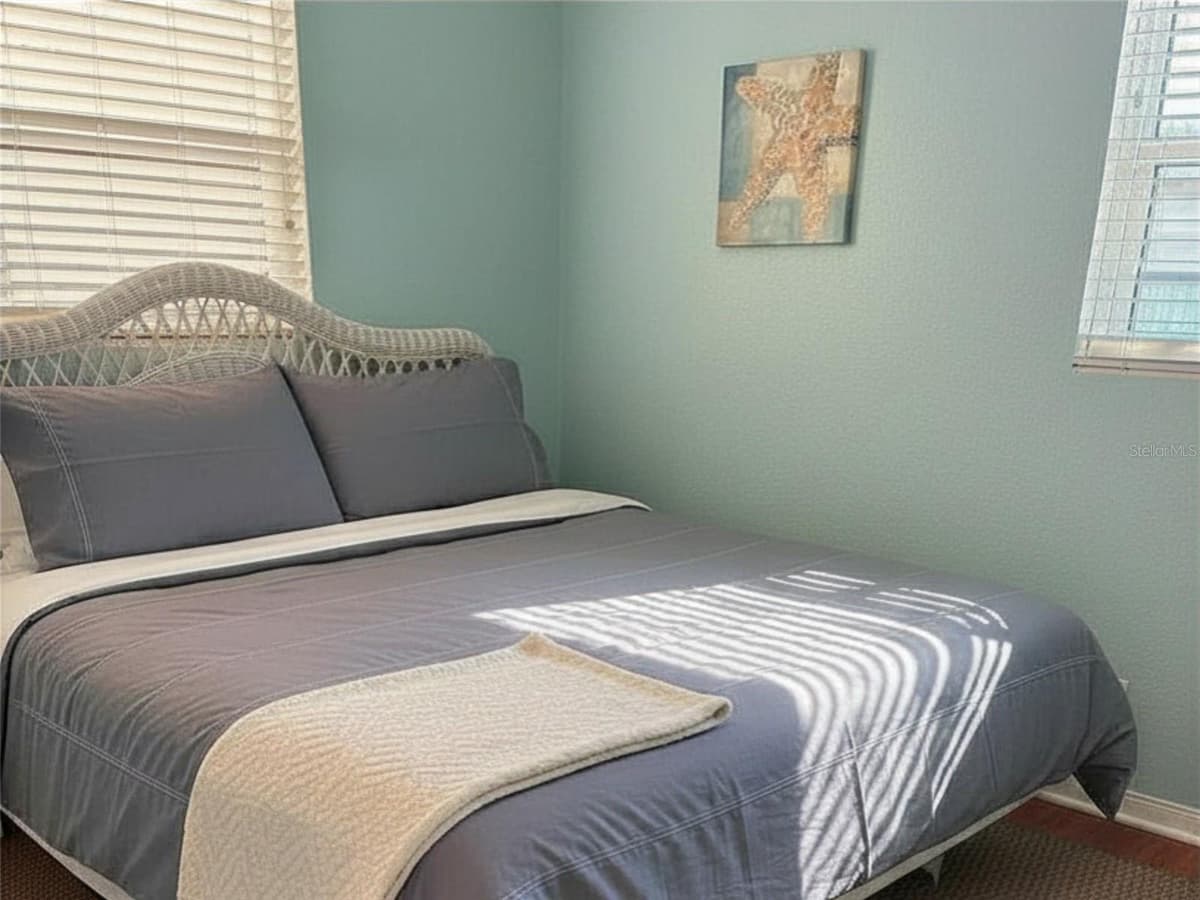 3114 ESPERANZA AVENUE — photo 6 of 11