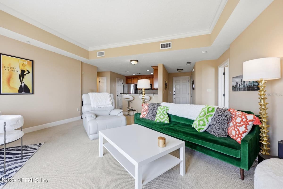1478 RIVERPLACE BOULEVARD — photo 9 of 51
