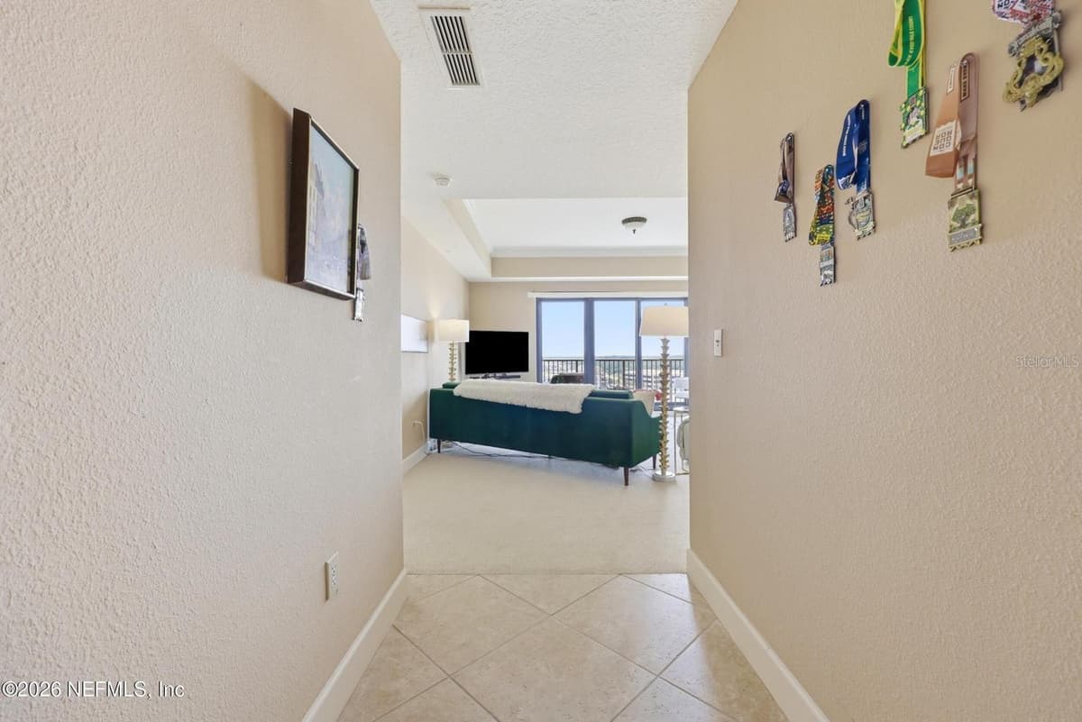 1478 RIVERPLACE BOULEVARD — photo 4 of 51