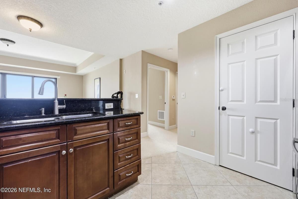 1478 RIVERPLACE BOULEVARD — photo 14 of 51