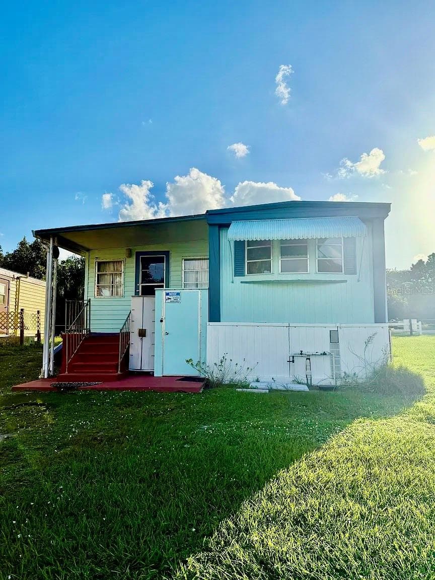 16 PALM CIRCLE — photo 19 of 32