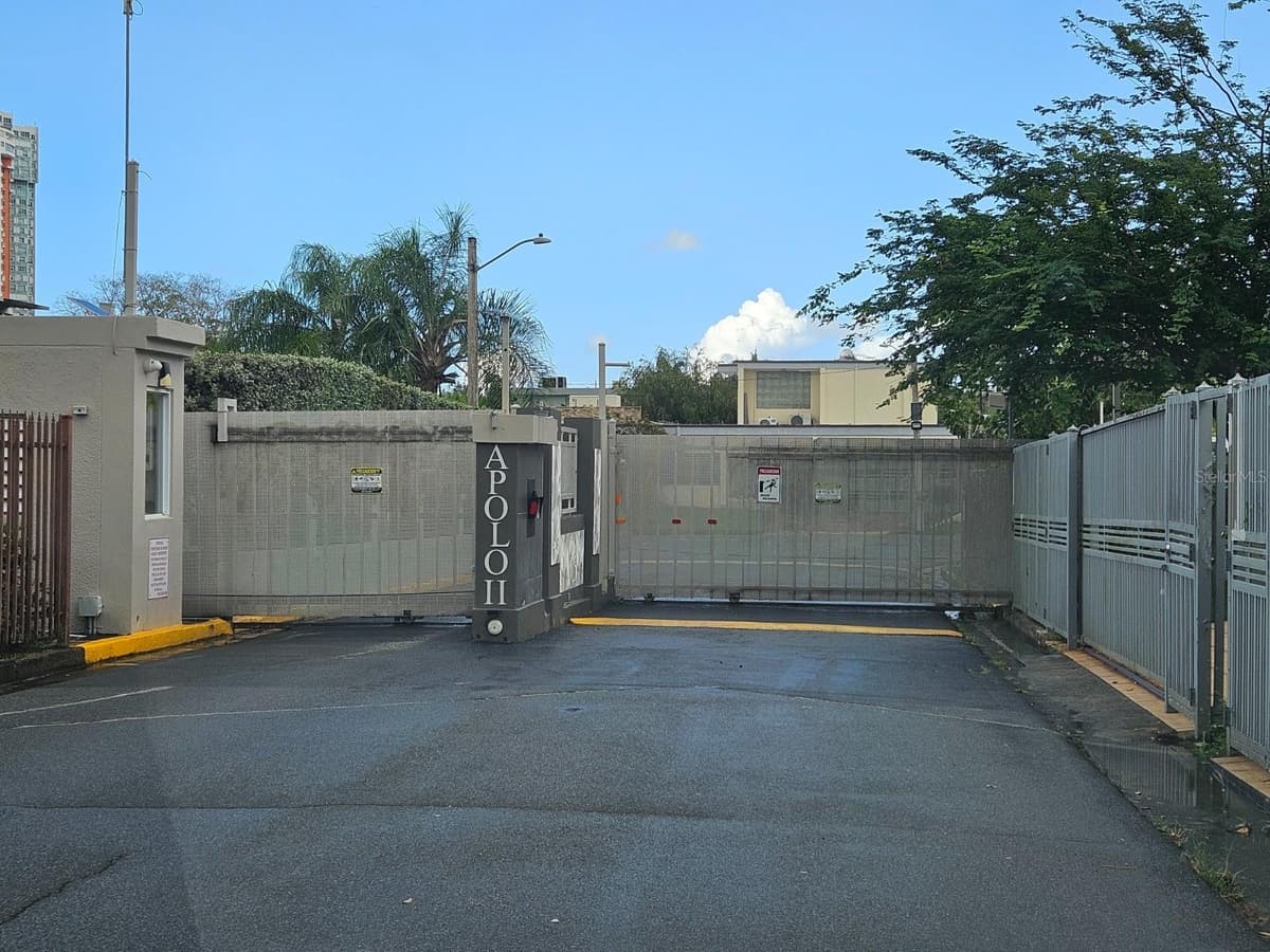 2085 Hercules st URB ALTO APOLO — photo 4 of 5