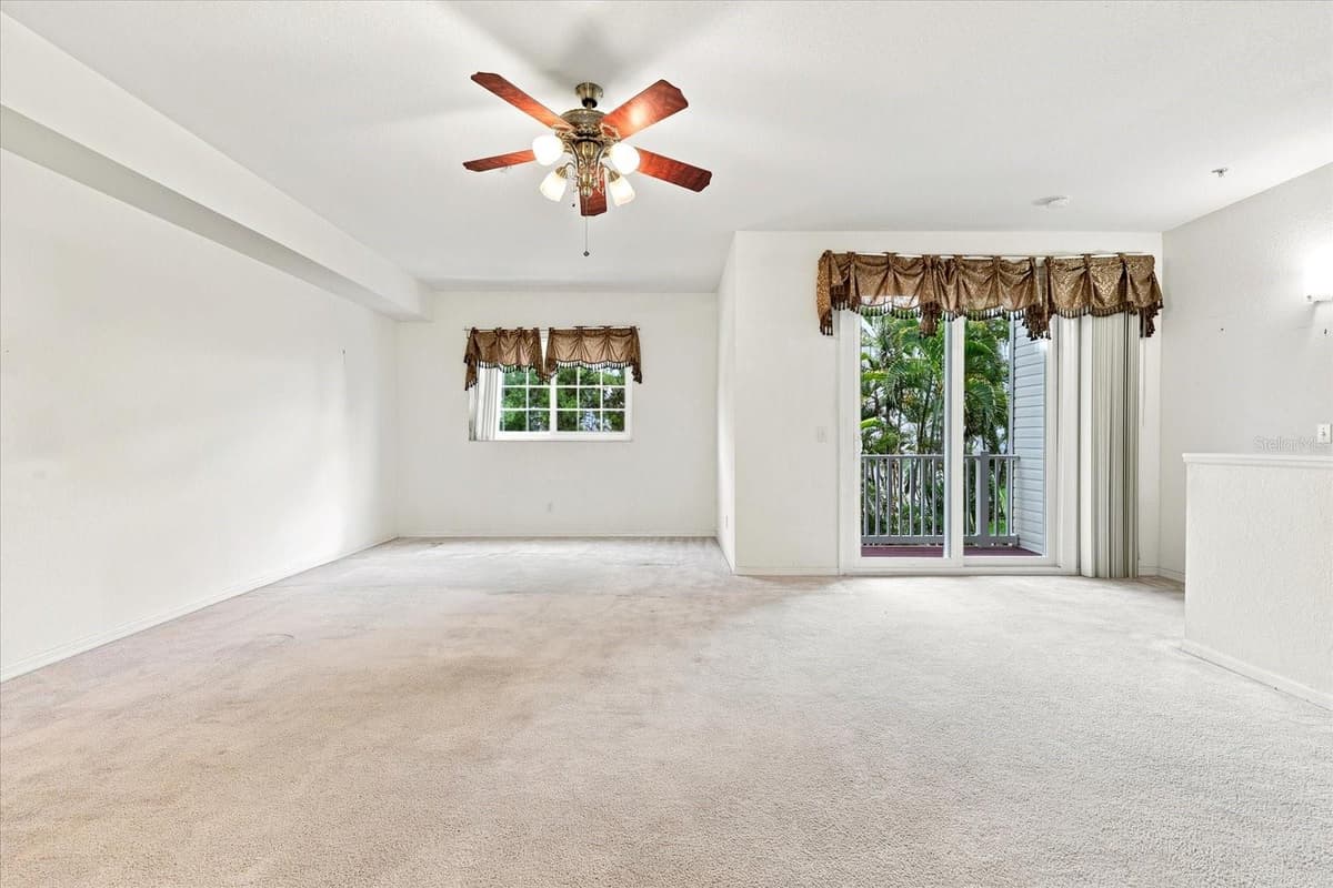 15467 GULF BOULEVARD — photo 21 of 85