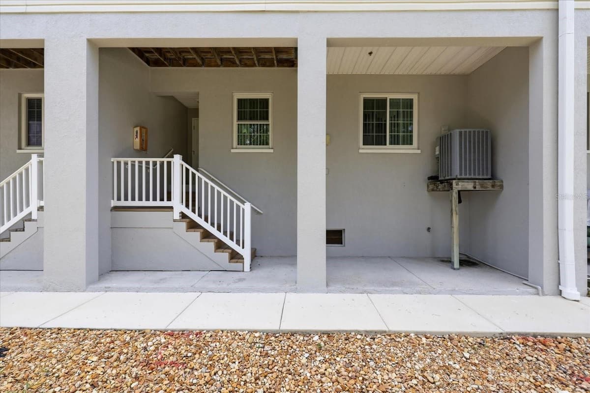 15467 GULF BOULEVARD — photo 49 of 85