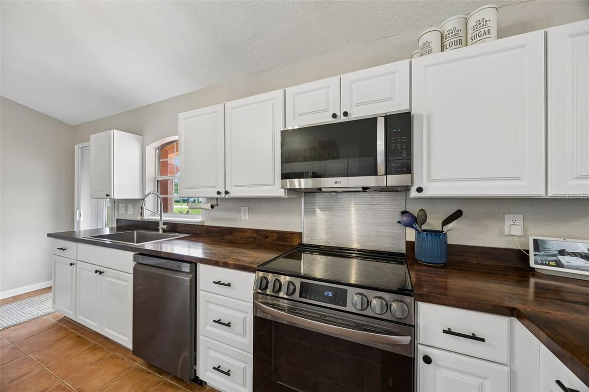 134 BOWFIN DRIVE — photo 11 of 46