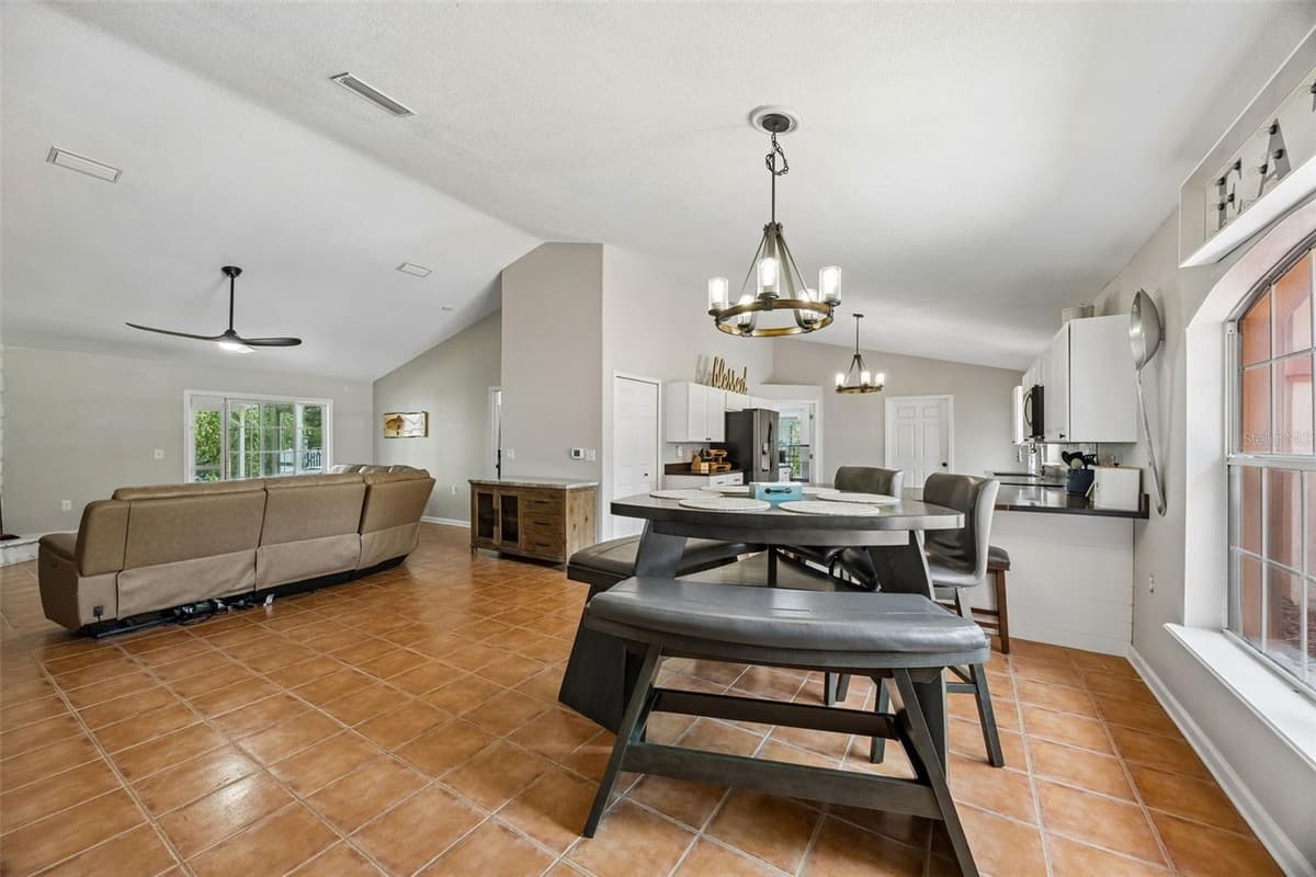 134 BOWFIN DRIVE — photo 10 of 46