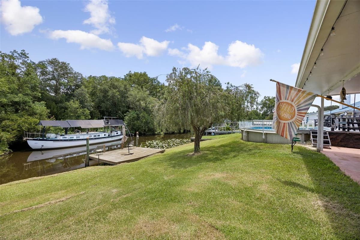 134 BOWFIN DRIVE — photo 2 of 46