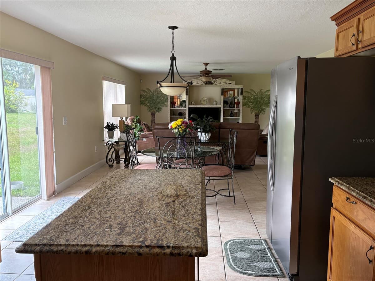 1072 ROYAL MARQUIS CIRCLE — photo 12 of 25