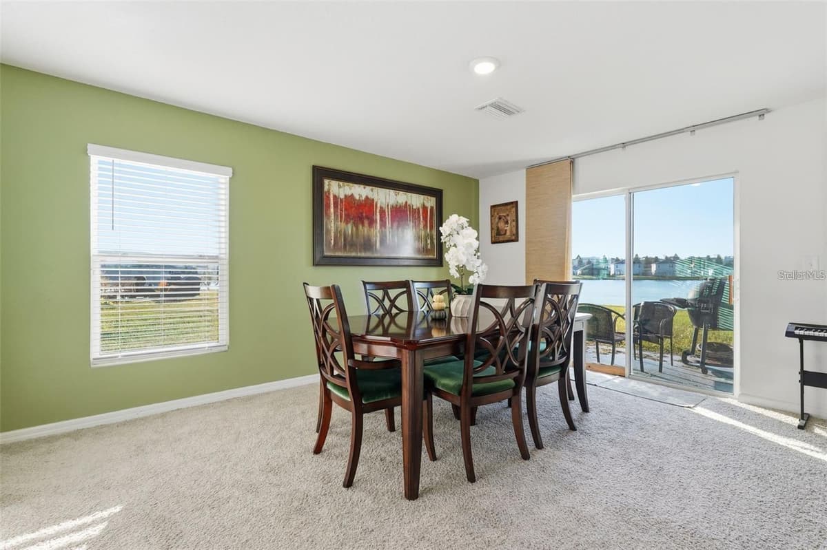 7811 DAVIE RAY DRIVE — photo 13 of 37