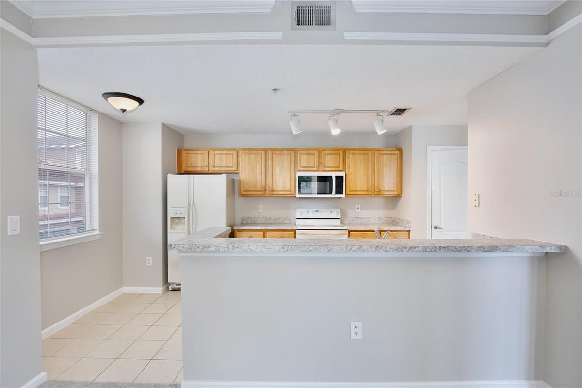 12203 WILD IRIS WAY — photo 10 of 26