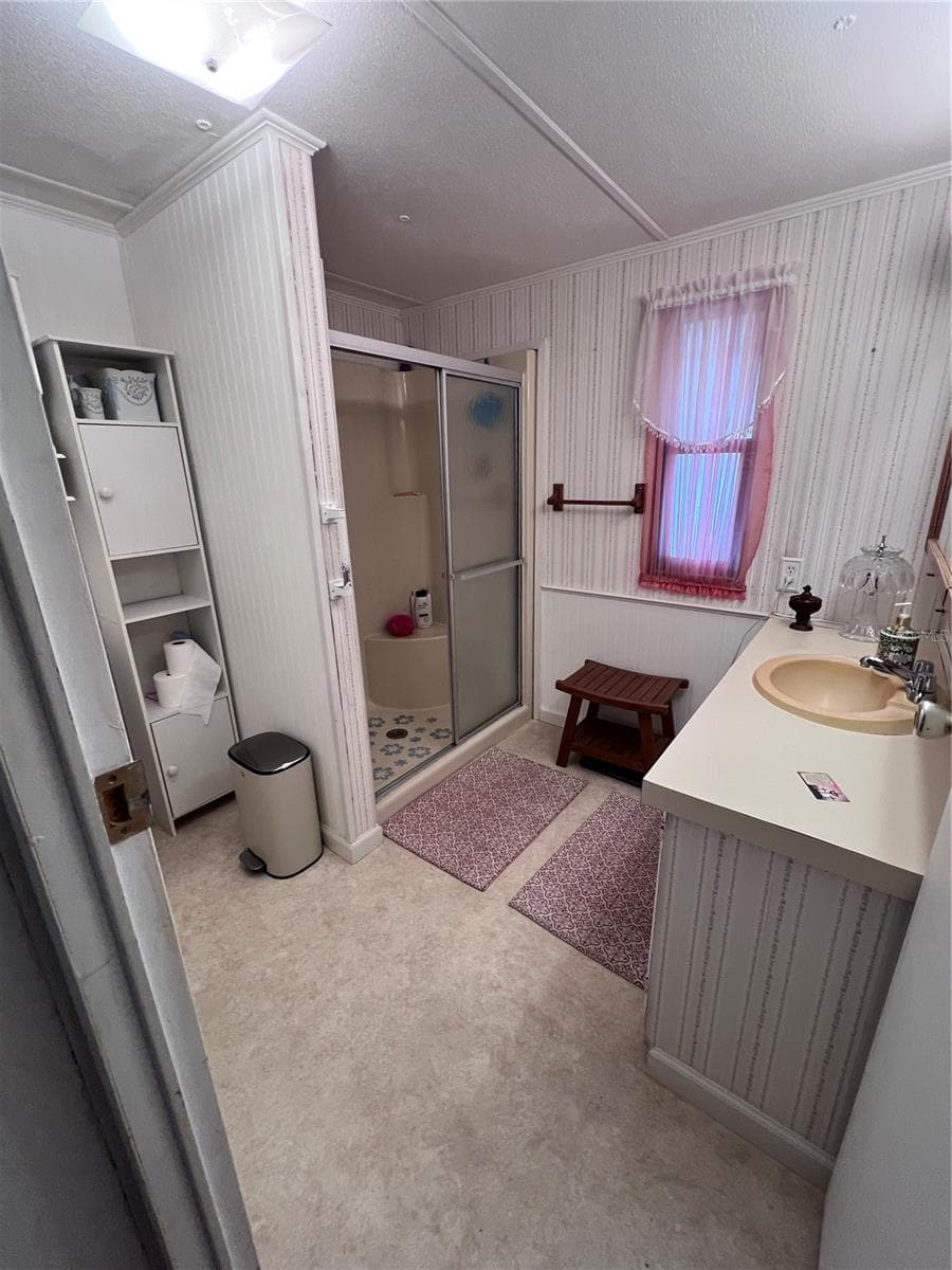 3326 DENISE DRIVE — photo 15 of 22