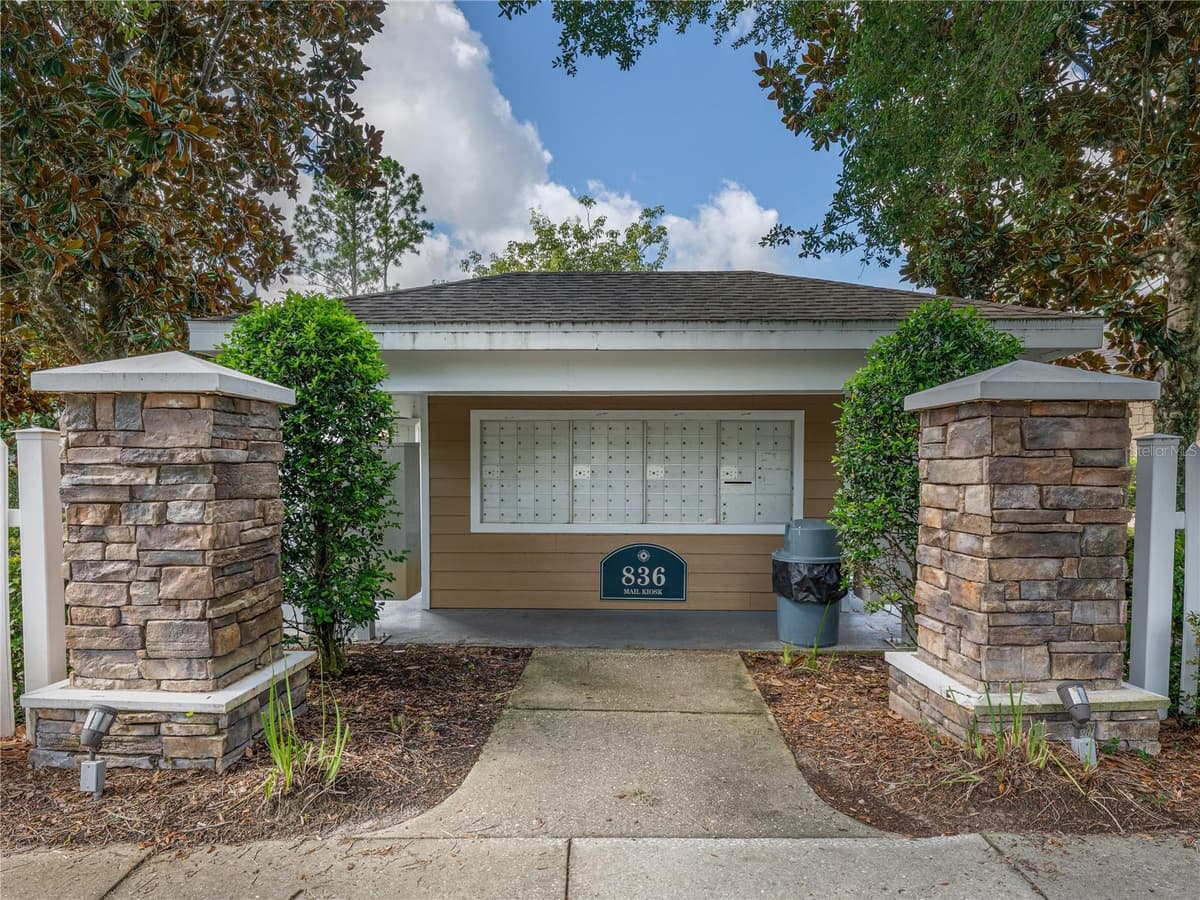 930 MOONLIGHT COVE ROAD — photo 6 of 35