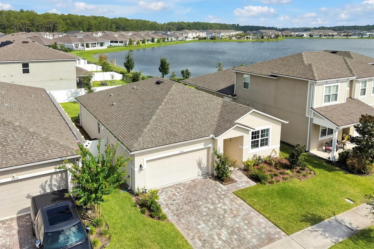 8560 COMPASS POINT AVENUE — photo 4 of 38