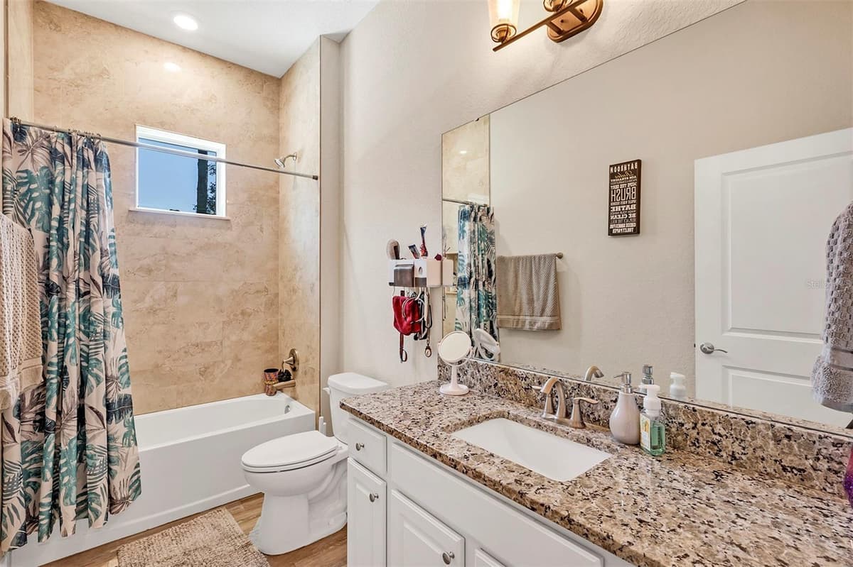 340 RUTH JENNINGS DRIVE — photo 10 of 31