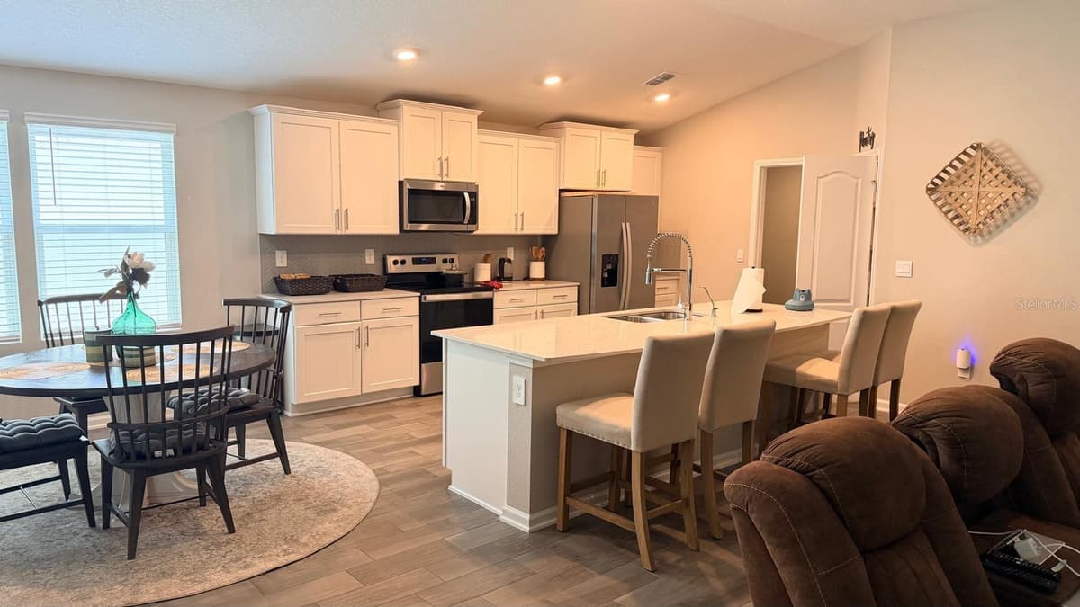 5 PECAN RIDGE COURT — photo 13 of 59