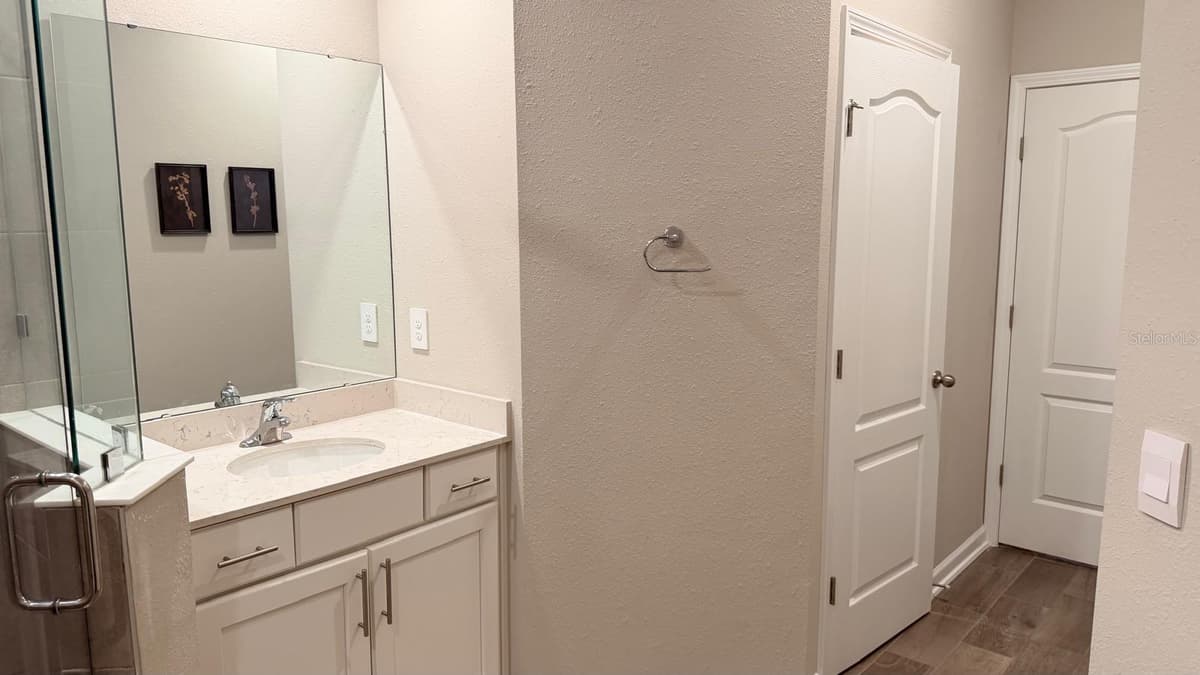 5 PECAN RIDGE COURT — photo 19 of 59