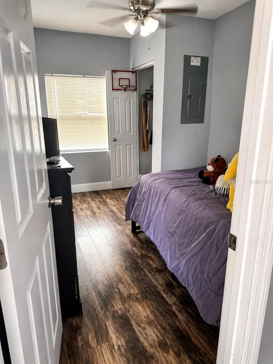 1604 ANGLE ROAD — photo 10 of 13