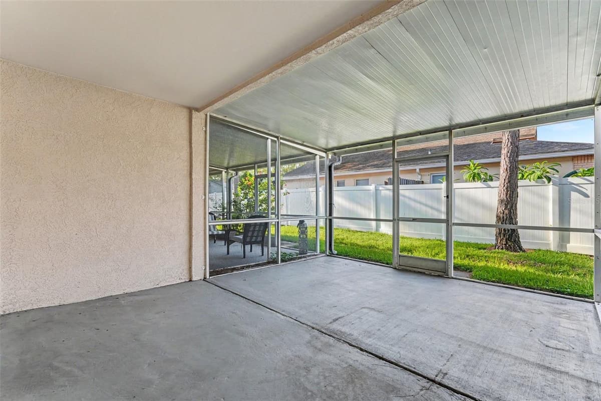 2125 FLUORSHIRE DRIVE — photo 16 of 18