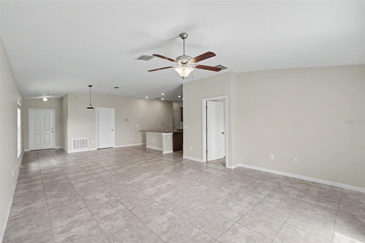 204 ENGLISH CHANNEL PLACE — photo 4 of 16