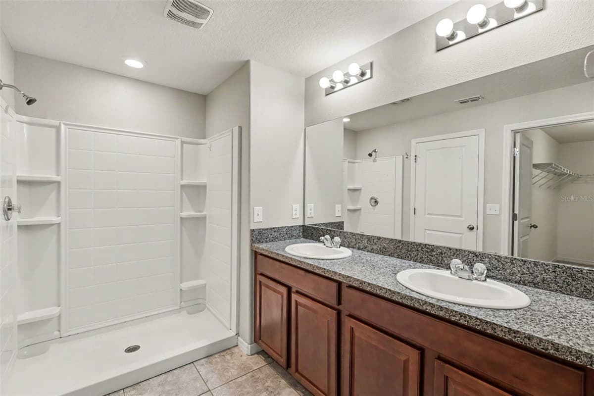 204 ENGLISH CHANNEL PLACE — photo 10 of 16