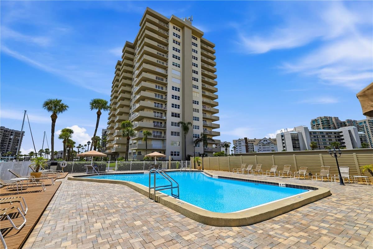 1621 GULF BOULEVARD — photo 2 of 66