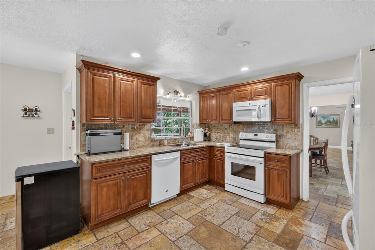22740 COUNTY ROAD 44A — photo 13 of 41