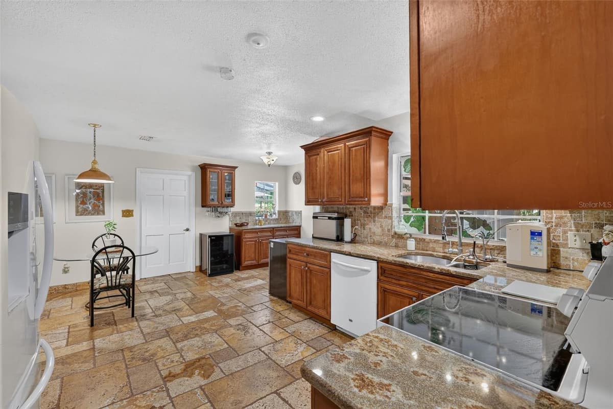22740 COUNTY ROAD 44A — photo 12 of 41