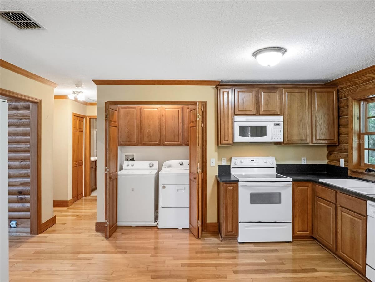 712 MALLARD DRIVE — photo 20 of 36