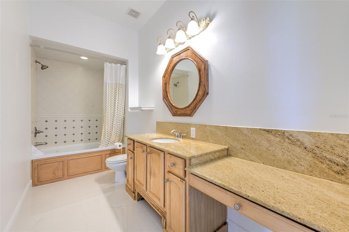 11444 HAMMOCK OAKS CT — photo 35 of 84