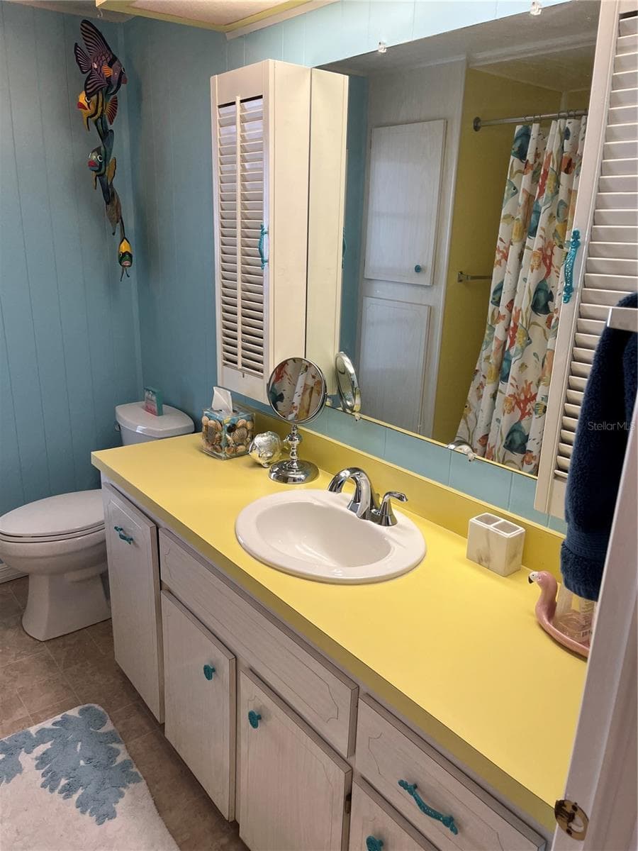 609 CERVINA DRIVE — photo 23 of 38